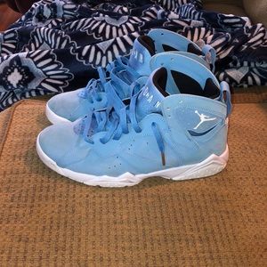 Jordan 7 Pantones